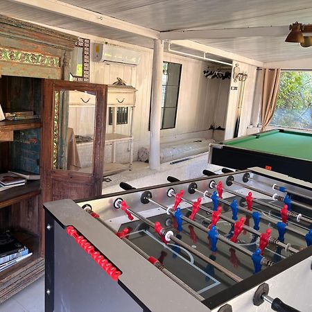 Hotel Atlantic マリーナ・ディ・カッラーラ エクステリア 写真